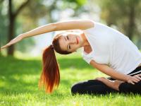 库里回归赛场，势不可挡首场状态亮眼，利物浦观众沸腾！